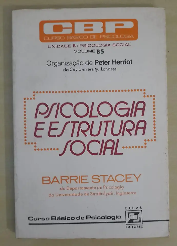 Capa do Livro Psicologia e Estrutura Social - Barrie Stacey