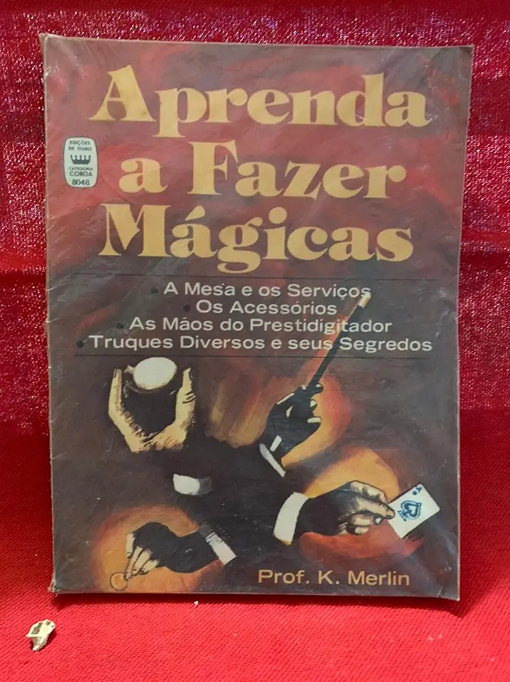 Capa do Livro Aprenda a Fazer Mágicas - Prof. K. Merlin