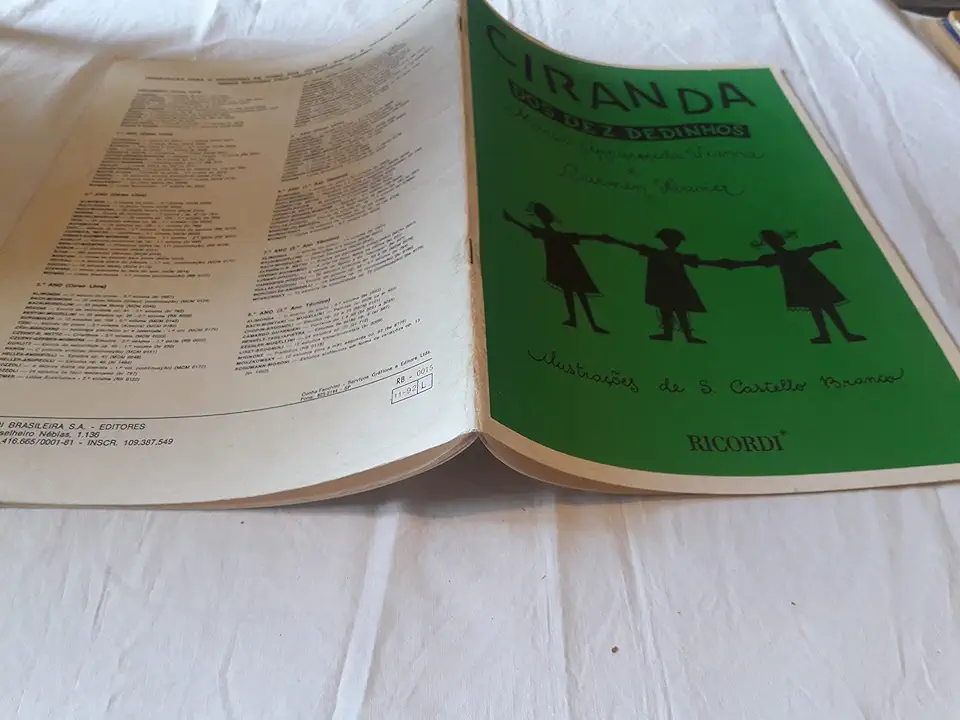 Capa do Livro Ciranda dos Dez Dedinhos - Maria Apparecida Vianna e Carmen Xavier