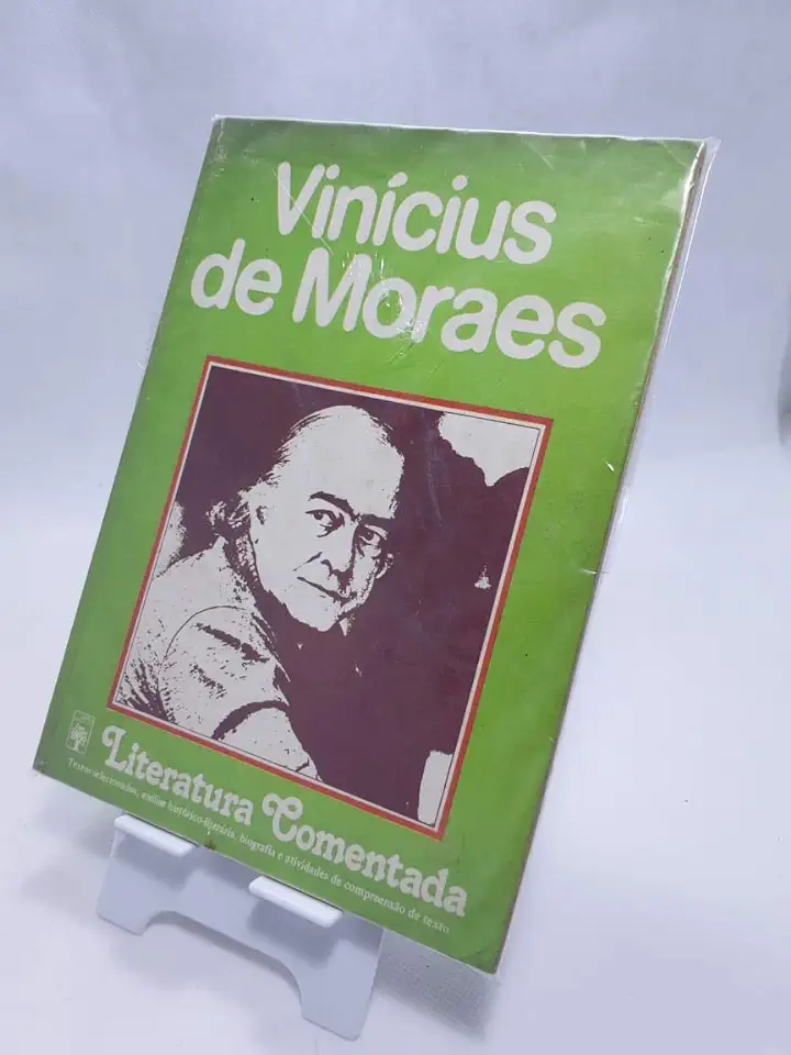 Capa do Livro Vinícius de Moraes - Literatura Comentada - Vinicius de Moraes