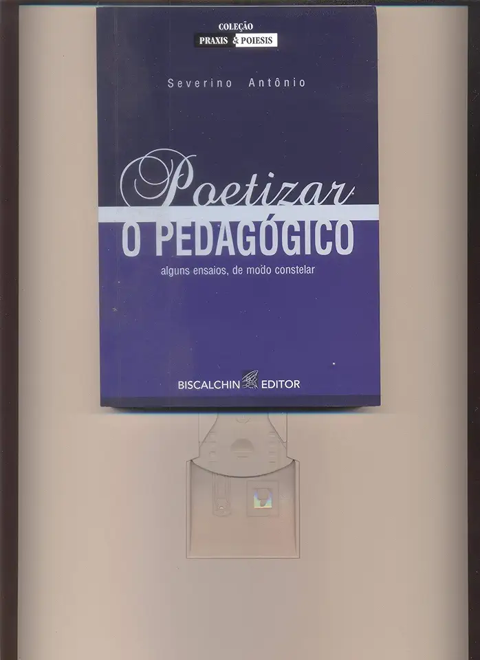 Capa do Livro Vocabulário Terminologico Cultural da Amazônia Paraense - Odaisa Oliveira