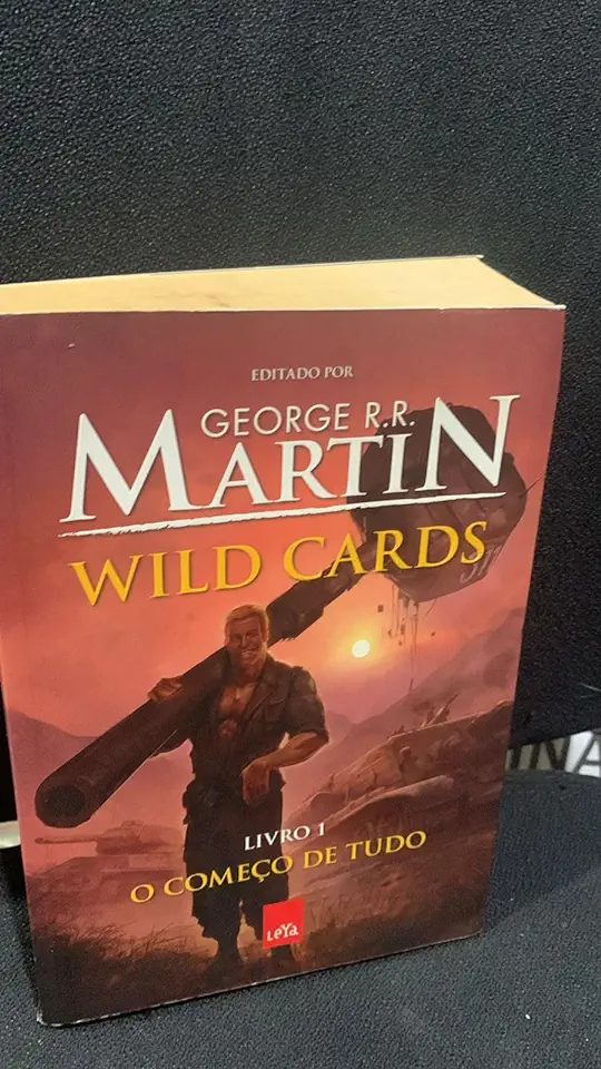 Capa do Livro Wild Cards - Livro 1, o Começo de Tudo - George R. R. Martin