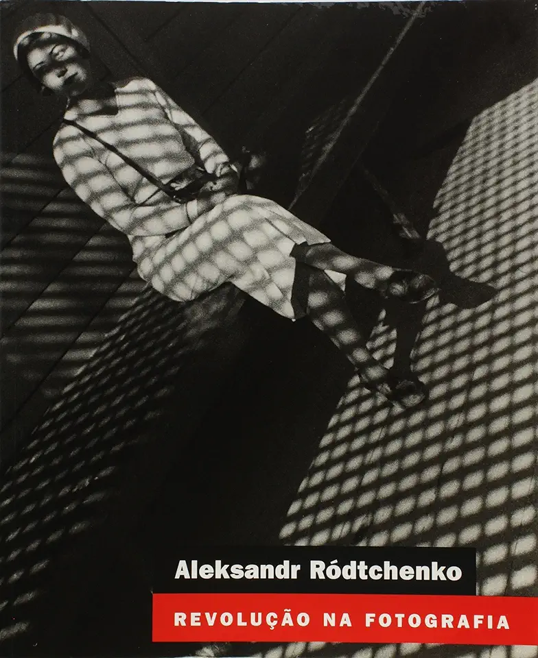 Capa do Livro Revolução na Fotografia - Aleksandr Ródtchenko