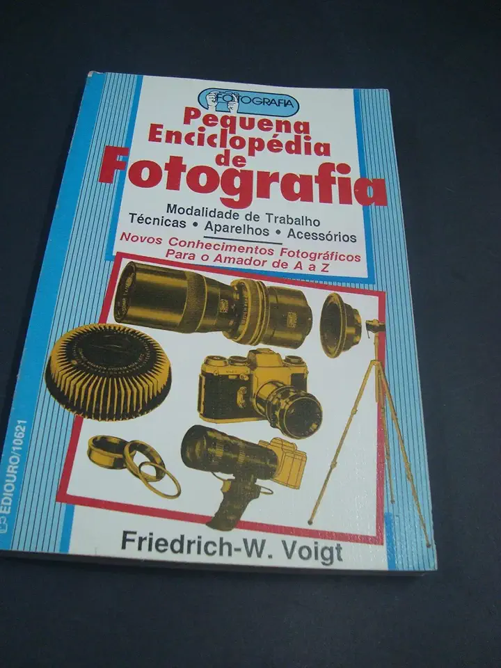 Capa do Livro Pequena Enciclopédia de Fotografia - Friedrich W. Voigt