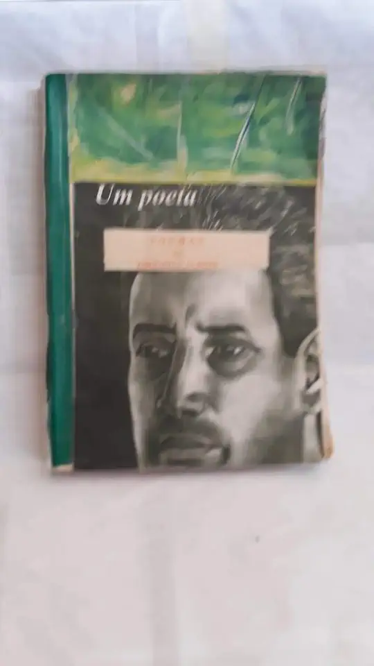 Capa do Livro Poemas da Angústia Alheia - Gondin da Fonseca