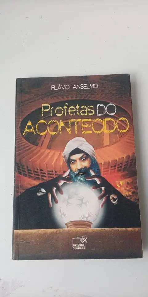 Capa do Livro Profetas do Acontecido - Flávio Anselmo