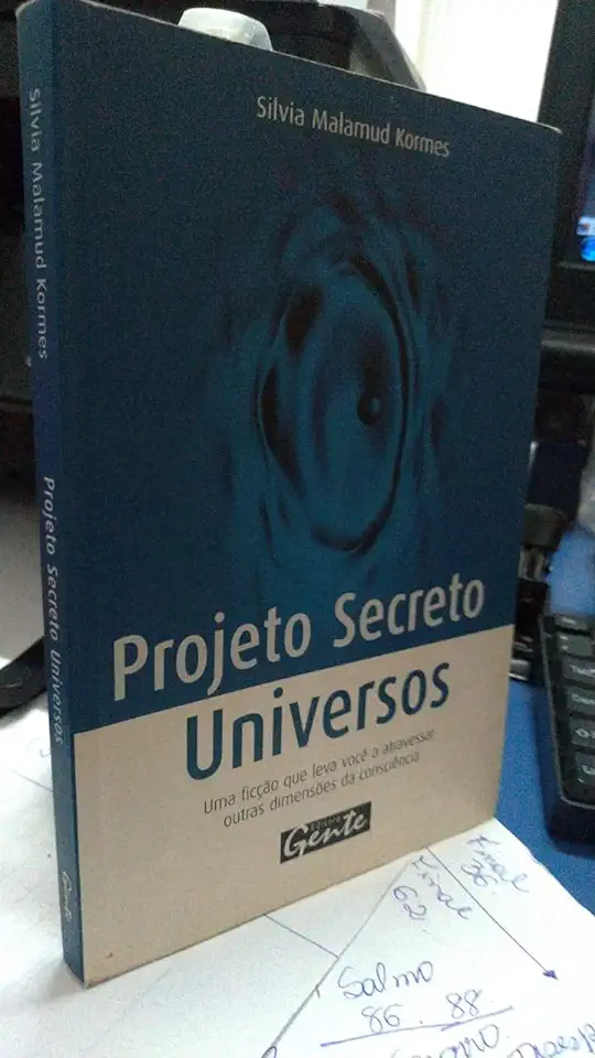 Capa do Livro Projeto Secreto Universos - Silvia Malamud Kormes