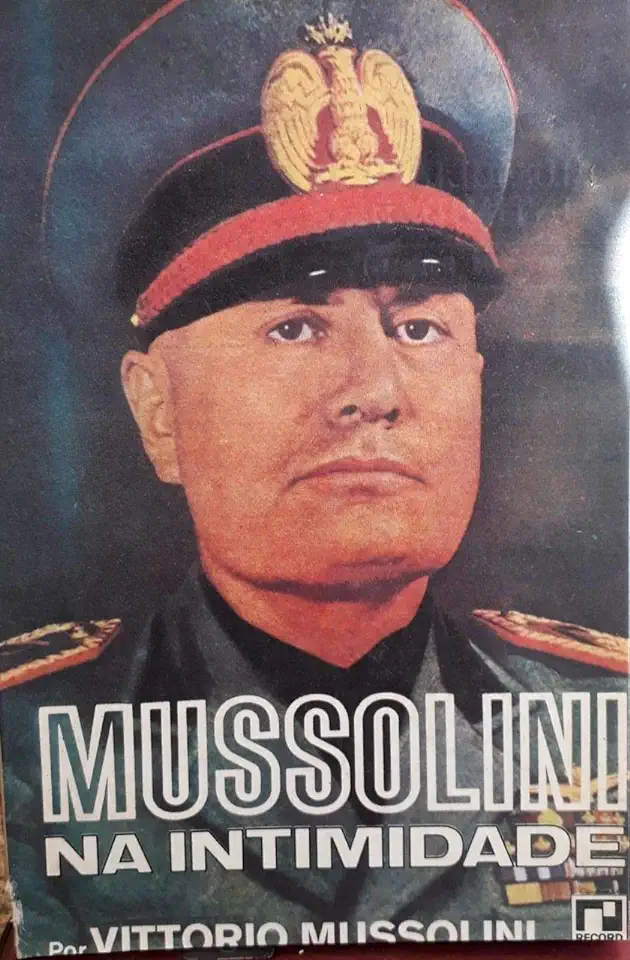 Capa do Livro Mussolini na Intimidade - Vittorio Mussolini