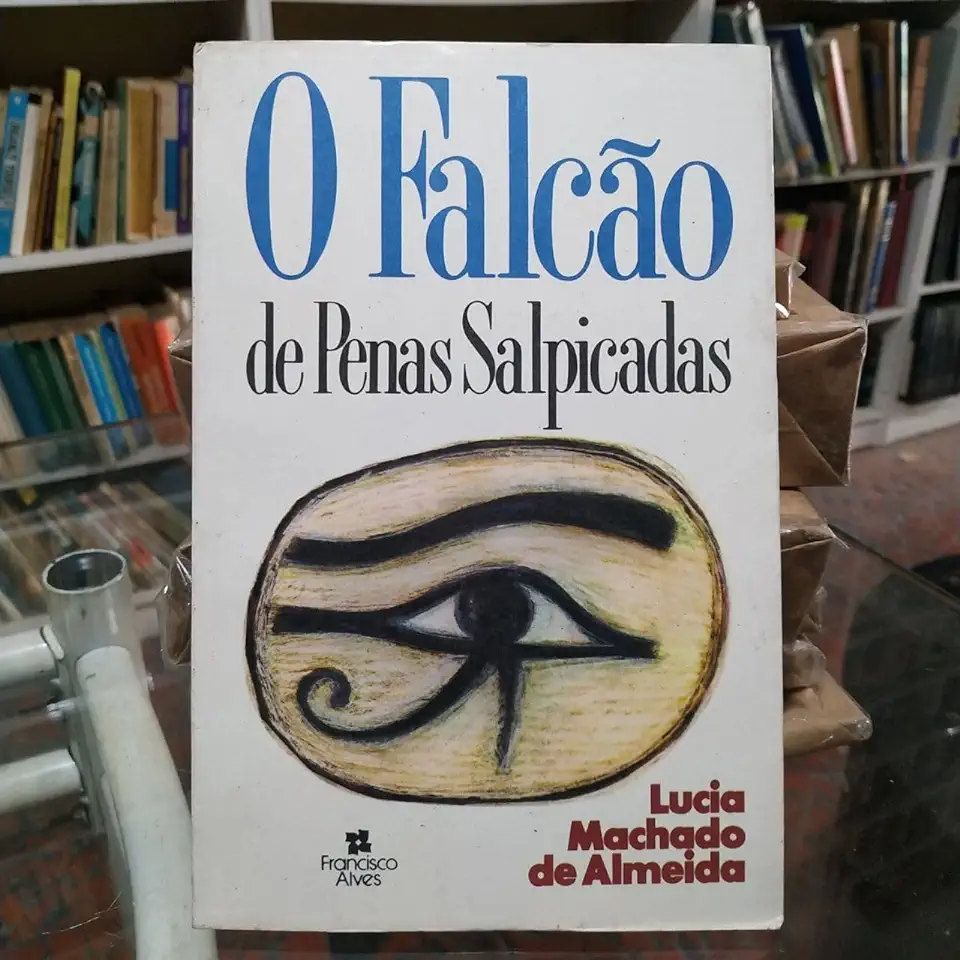 Capa do Livro O Falcão de Penas Salpicadas - Lucia Machado de Almeida