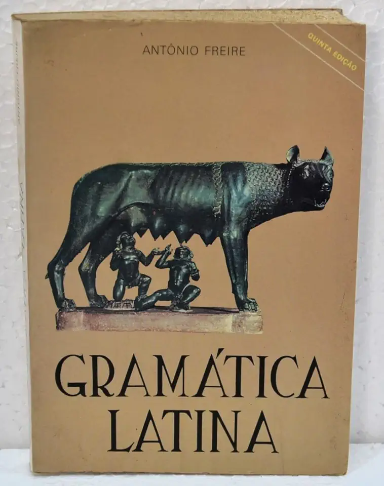 Capa do Livro Gramática Latina - António Freire