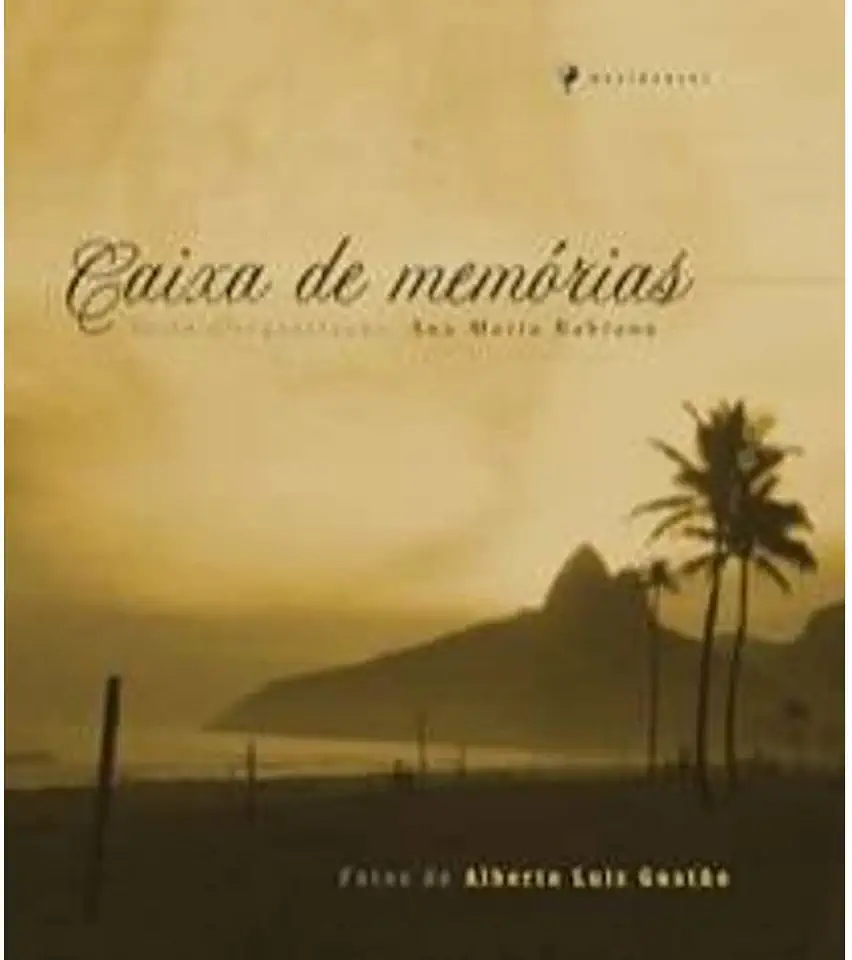 Capa do Livro Caixa de Memórias - Ana Maria Bahiana