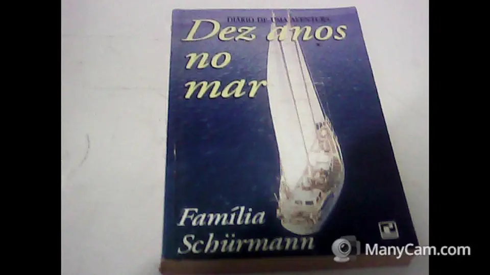 Capa do Livro Dez Anos no Mar - Família Schurmann