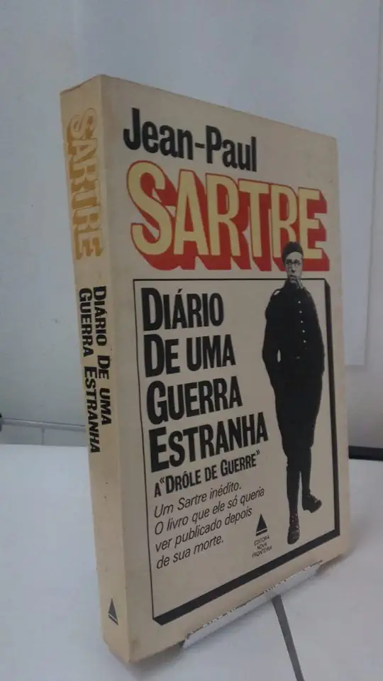 Capa do Livro Diário de uma Guerra Estranha - Jean Paul Sartre