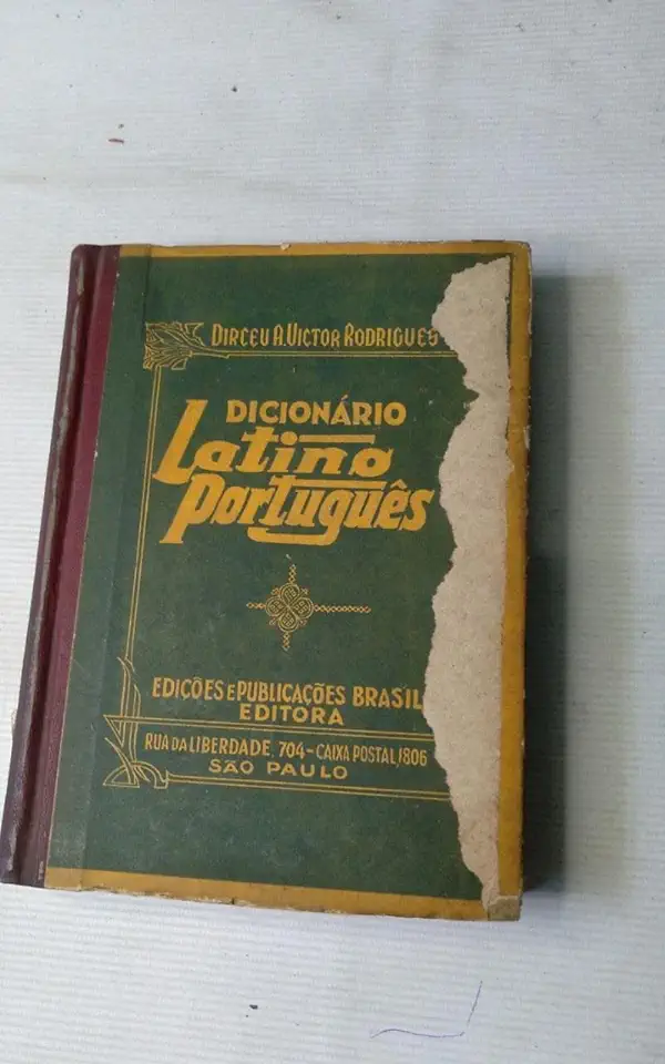 Capa do Livro Dicionário Latino Português - Dirceu A. Victor Rodrigues