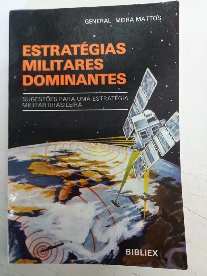 Capa do Livro Estratégias Militares Dominantes - General Meira Mattos