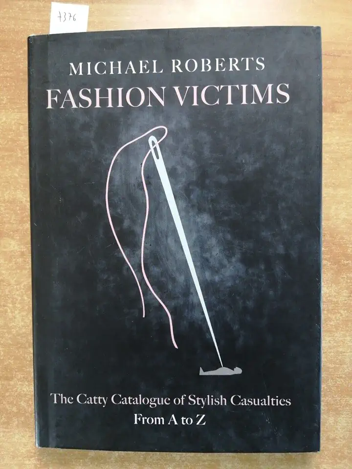 Capa do Livro Fashion Victims - Michael Roberts