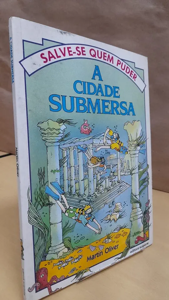 Capa do Livro A Cidade Submersa - Martin Oliver
