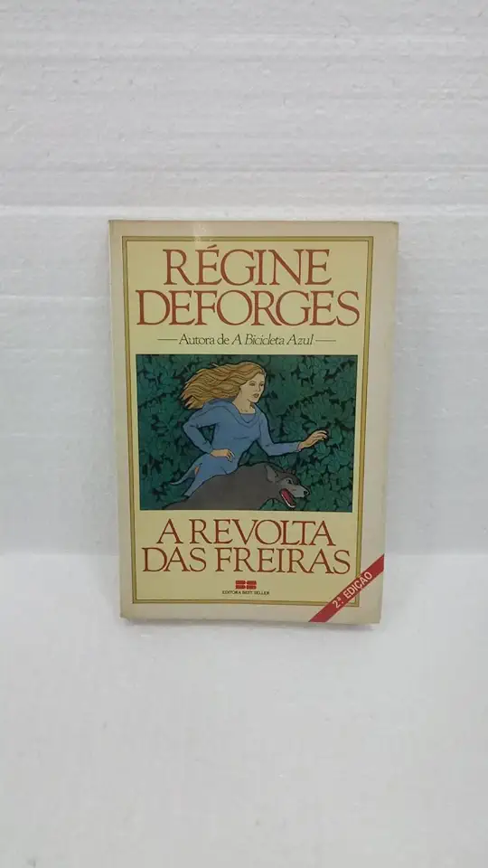 Capa do Livro A Revolta das Freiras - Régine Deforges